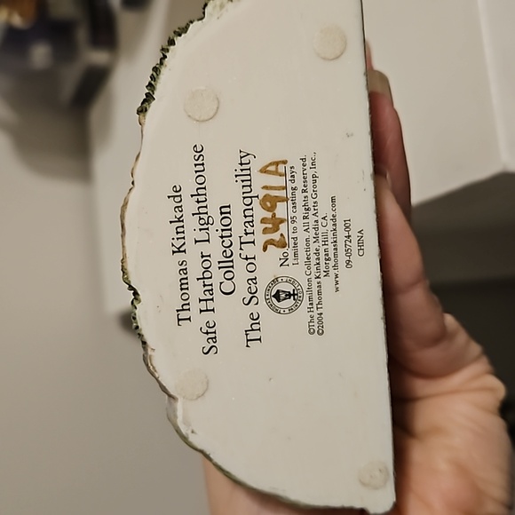 Thomas Kinkade Collectible Safe Harbor Lighthouse Figure The Sea of Tranquility - Picture 3 of 3